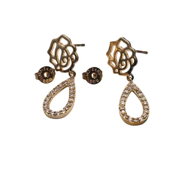 Pierced Floral Teardrop Dangle Earrings R&R Small Surgical Butterfly Gold Tone - Picture 4 of 9